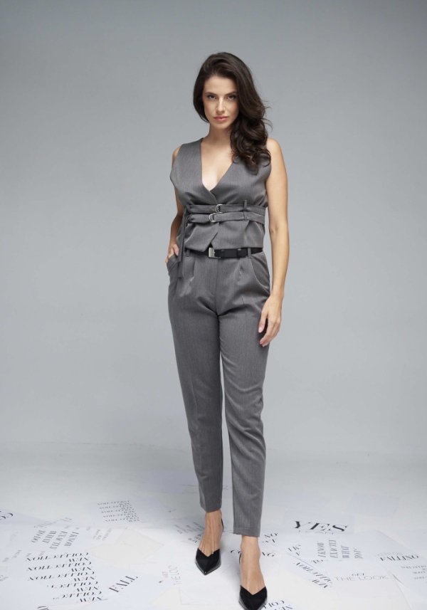 Παντελόνι ψηλόμεσο σωλήνα με πιέτα Brigitte Boutique