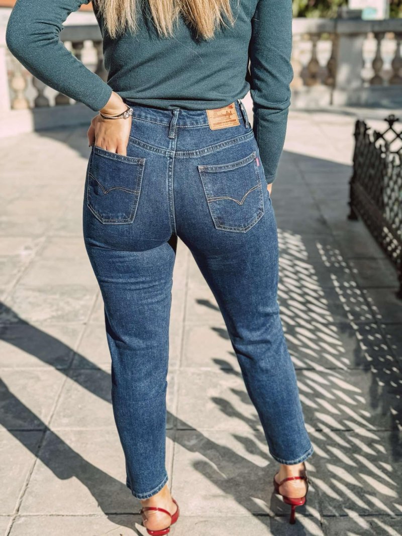 Mom fit τζιν
