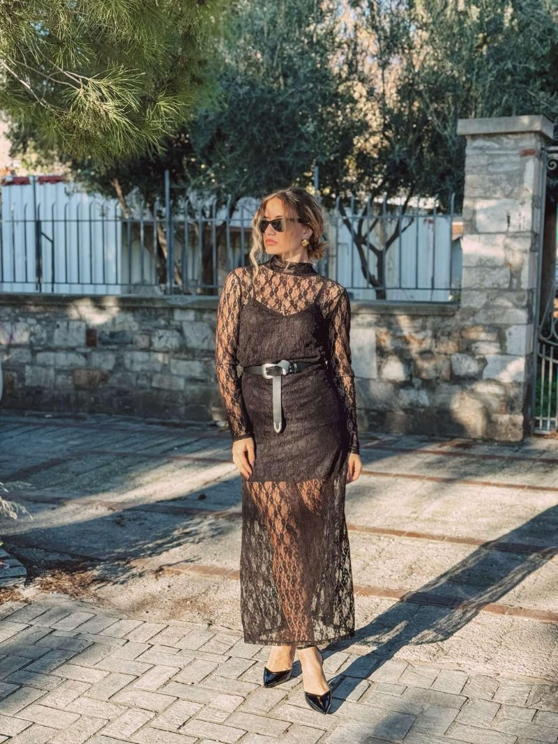 Φόρεμα μάξι δαντέλα