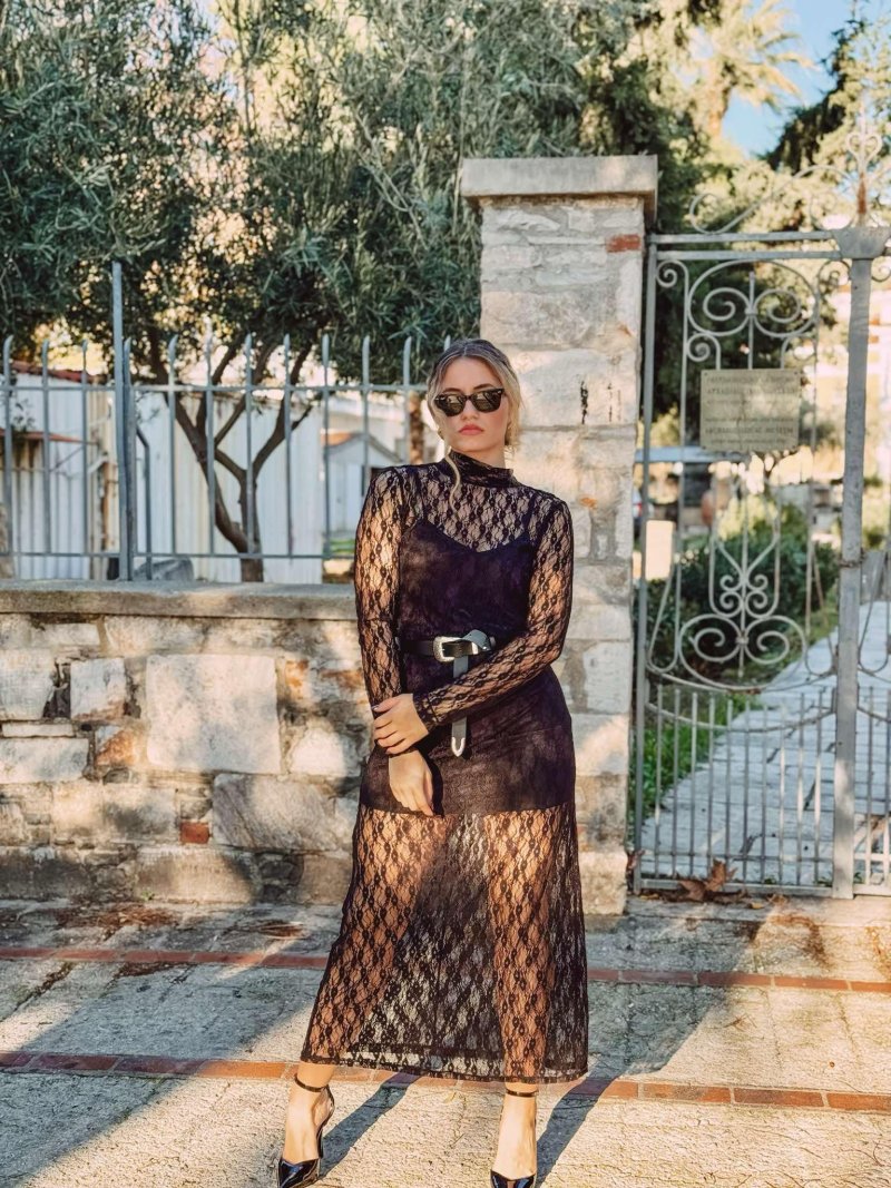 Φόρεμα μάξι δαντέλα