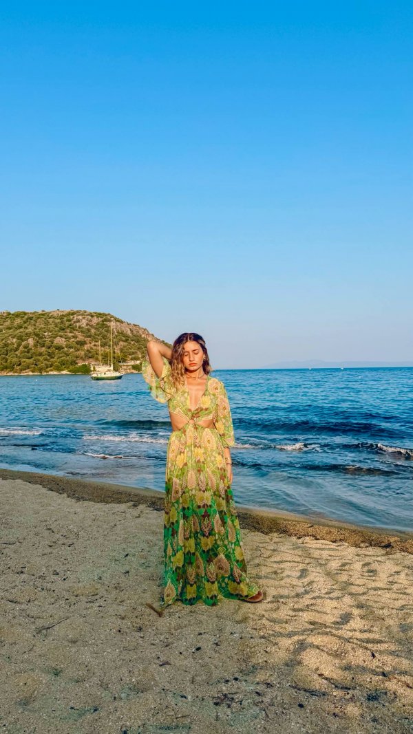 Φόρεμα cut-out Irida