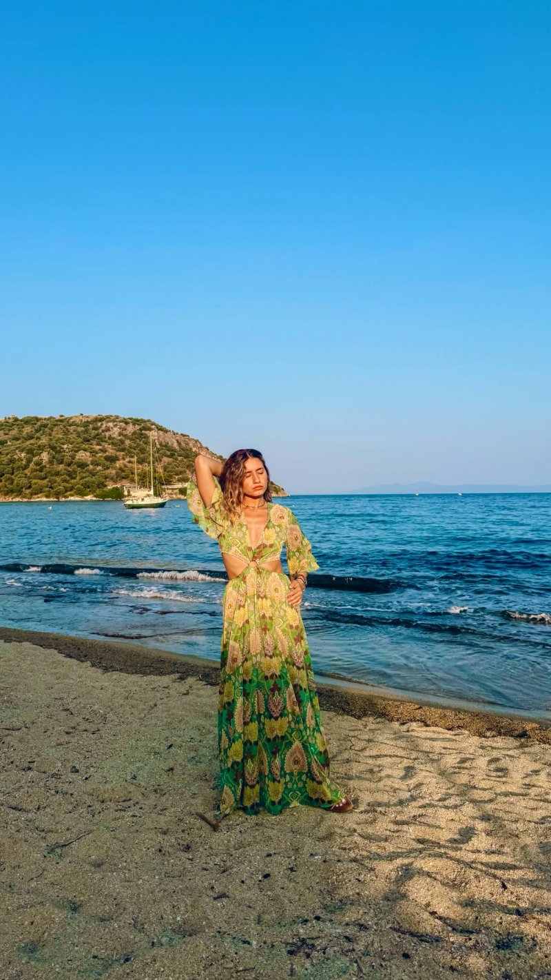 Φόρεμα cut-out Irida