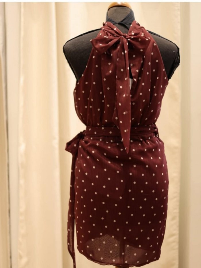 Τοπ αμάνικο δέσιμο σούρα