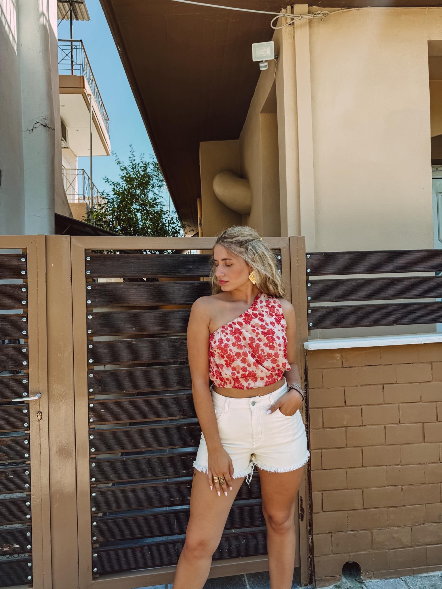 Γυναικείο jean σορτς ψηλόμεσο Γυναικείο jean σορτς ψηλόμεσο