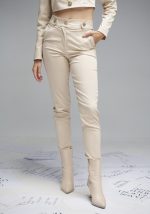 Τοπ με άνοιγμα στο στήθος Brigitte