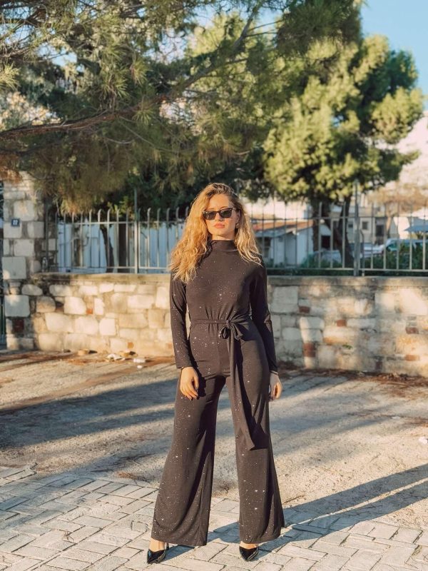 Ολόσωμη φόρμα με ανοιχτή πλάτη lurex