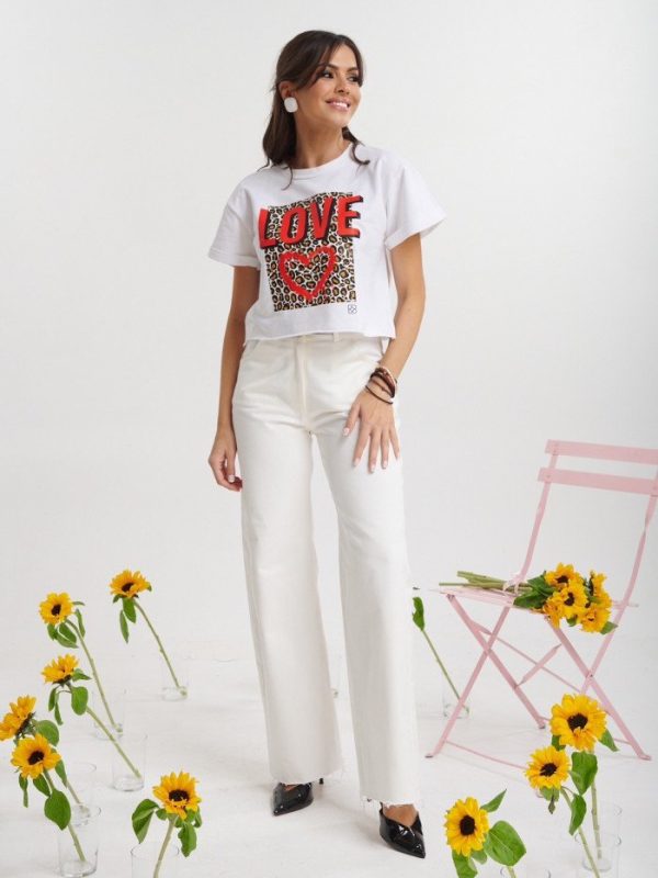 Τζιν λευκό ψηλόμεσο σε ίσια γραμμή