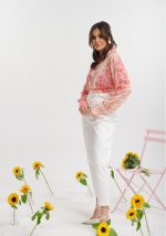 Ψηλόμεσο παντελόνι με ζώνη και πιέτες