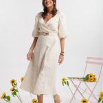 Φόρεμα δαντελένιο με V και 3/4 μανίκι