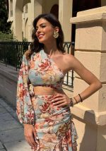 Τοπ με έναν ώμο