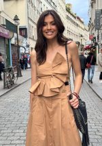 Τοπ ασύμμετρο με βολάν