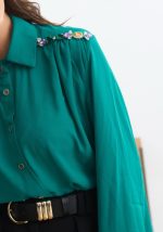 Πουκάμισο με στρας στους ώμους