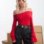 Πουλόβερ με πεσμένο ώμο