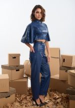 Παντελόνι δερματίνη κροκό με κάθετες τσέπες