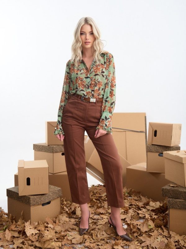 Παντελόνι σε ίσια γραμμή