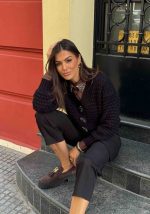 Μπλούζα πλεκτή με διακοσμητικά κουμπιά