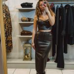 Φούστα μίντι δερματίνη