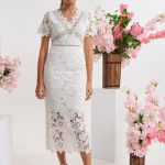 Φόρεμα δαντελένιο Midi με στρας λεπτομέρειες