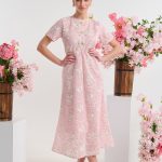 Φόρεμα με δαντέλα πεταλούδα και διακοσμητικούς φιόγκους