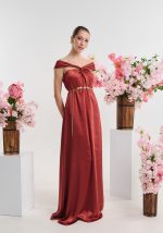 Φόρεμα μάξι σατέν με χιαστή σχέδιο - Image 2