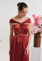 Φόρεμα μάξι σατέν με χιαστή σχέδιο - Image 4