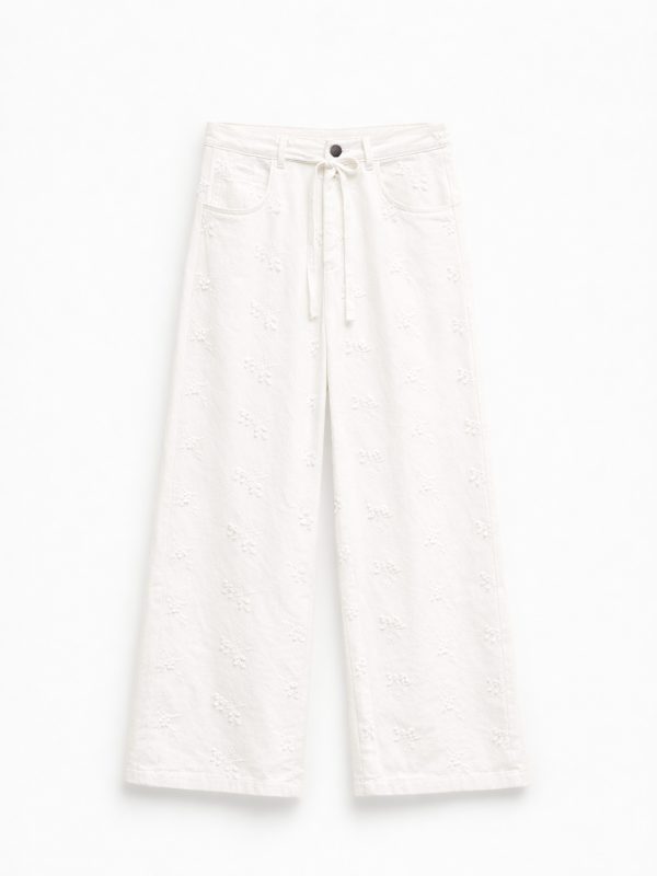 Τζιν Παντελόνι Με Κεντημένα Λουλούδια